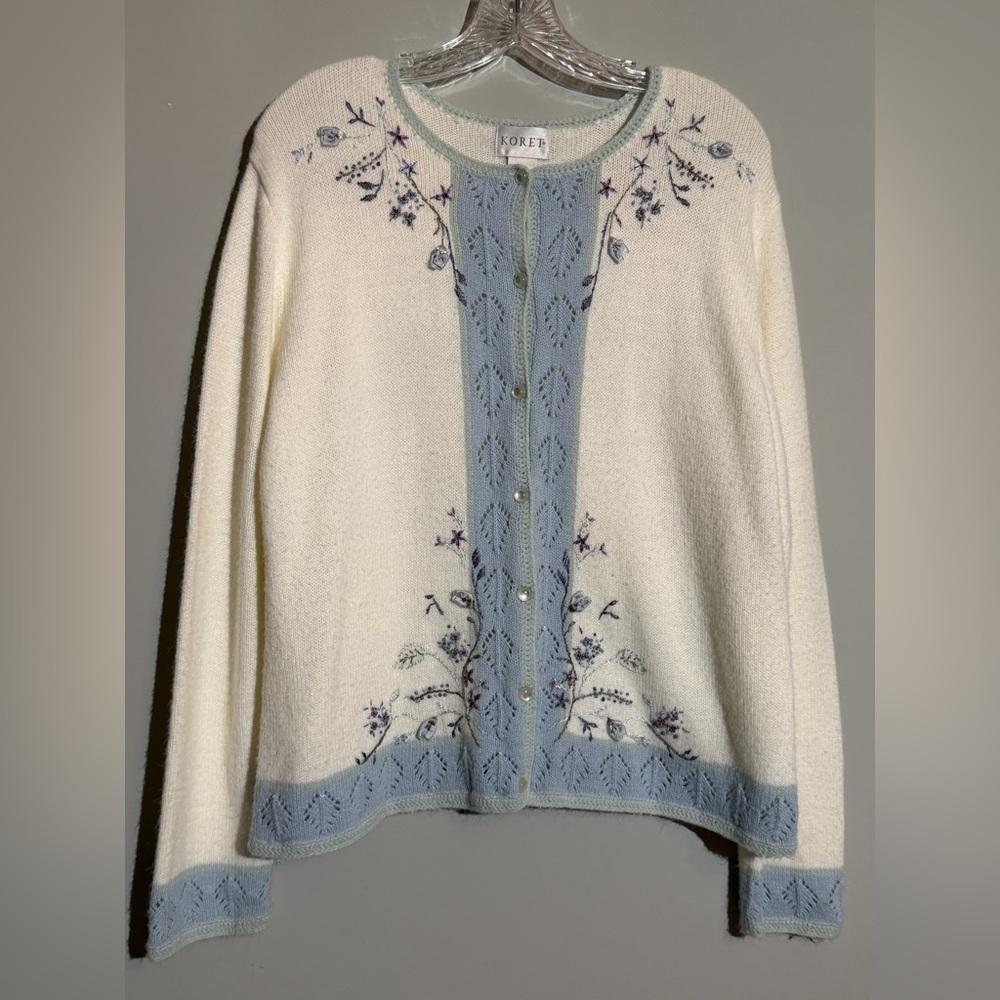 Vintage 80’s Koret Women's Ivory and Blue Floral & Beaded Cardigan Size L